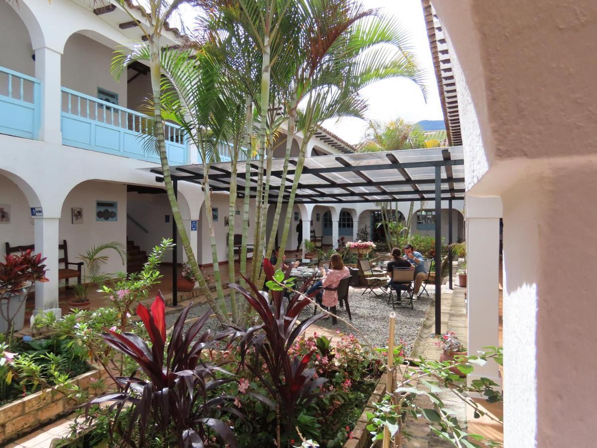 Aqua Vitae Hotel บียาเดเลย์บา ภายนอก รูปภาพ