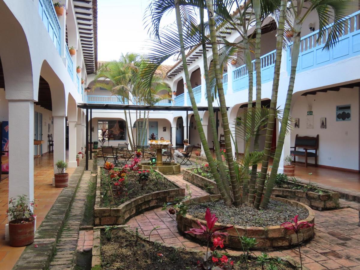 Aqua Vitae Hotel บียาเดเลย์บา ภายนอก รูปภาพ