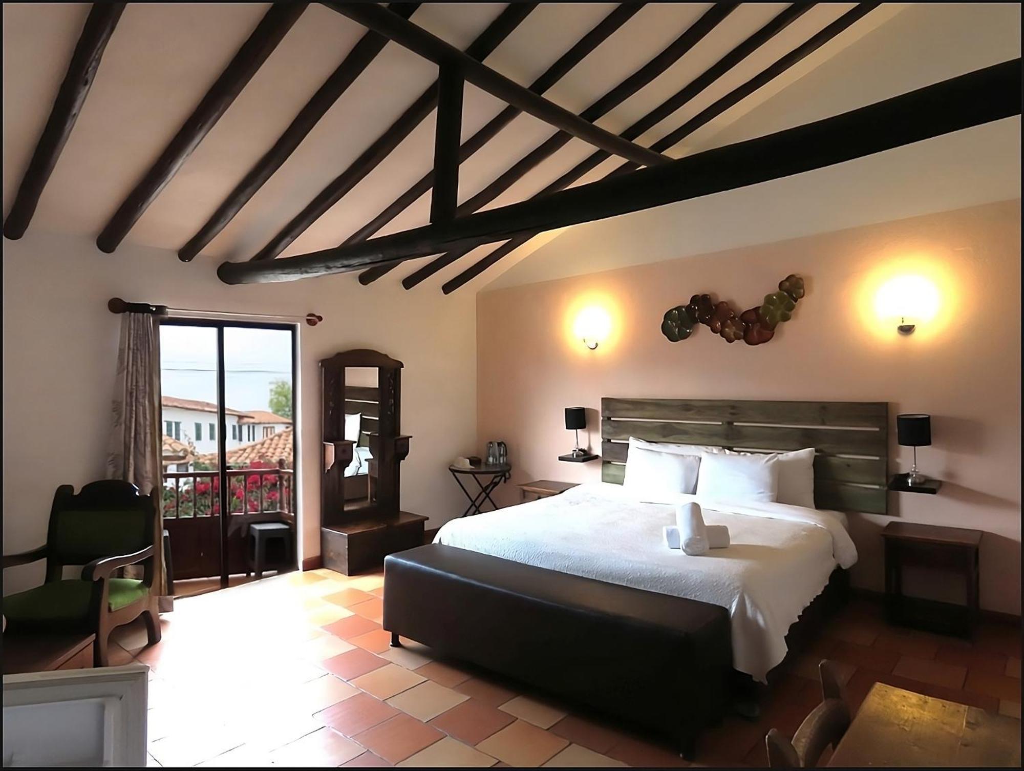 Aqua Vitae Hotel บียาเดเลย์บา ภายนอก รูปภาพ